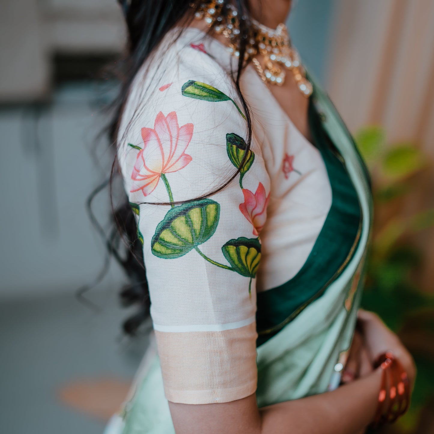 Louts halfsaree
