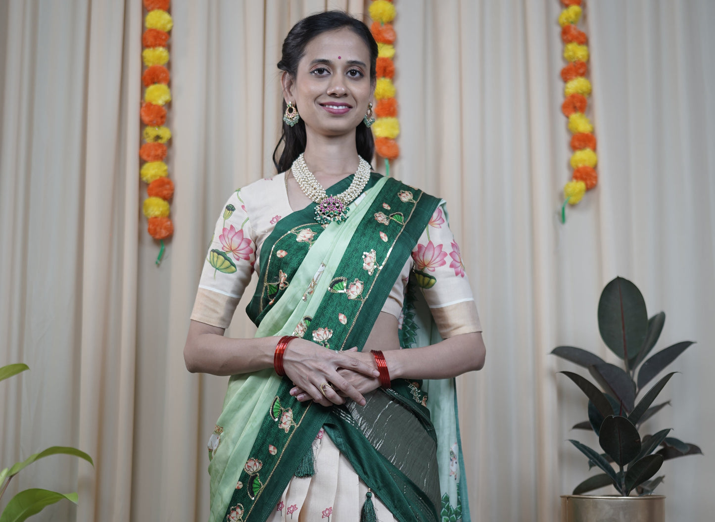 Louts halfsaree