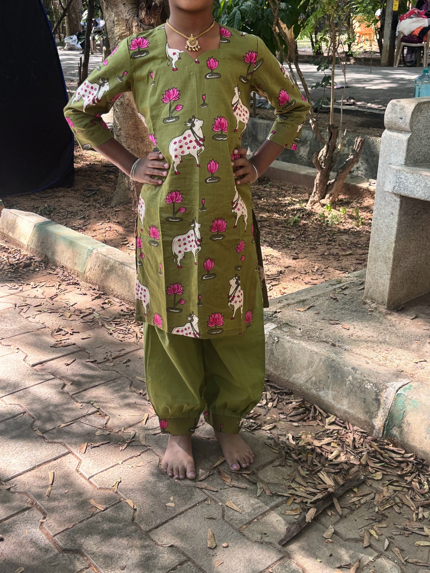 Pichwai Green suit