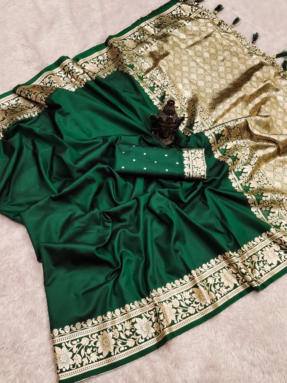 Banaras Green