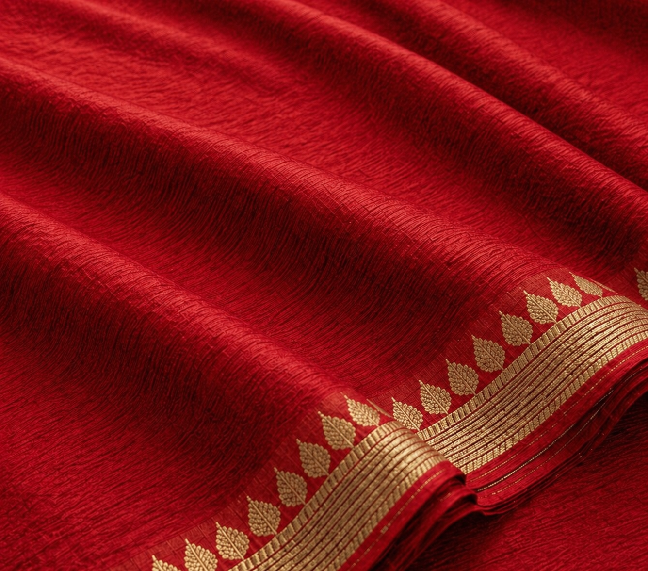 Red Chinon Chiffon Zari Saree