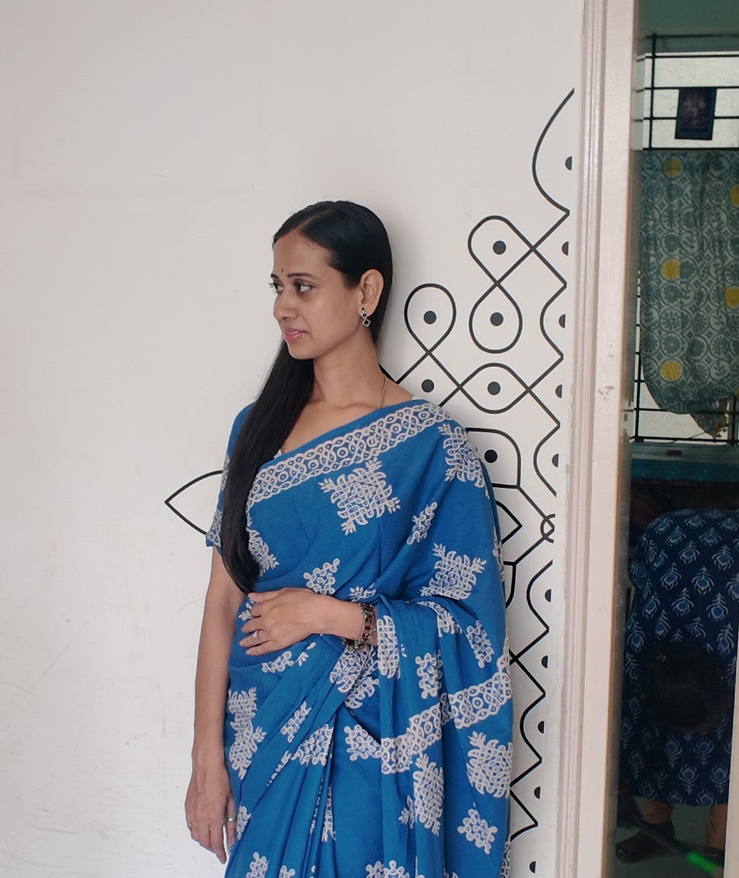 Neelam Kolam Saree