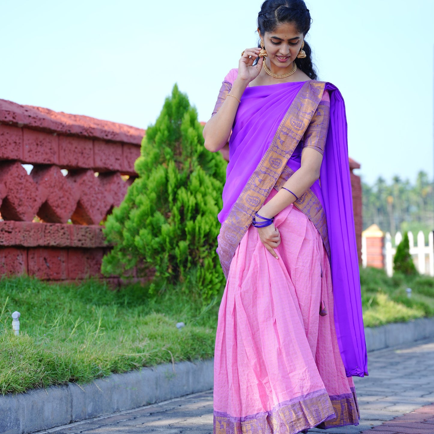 Gulabi Rani  Cotton Half Saree