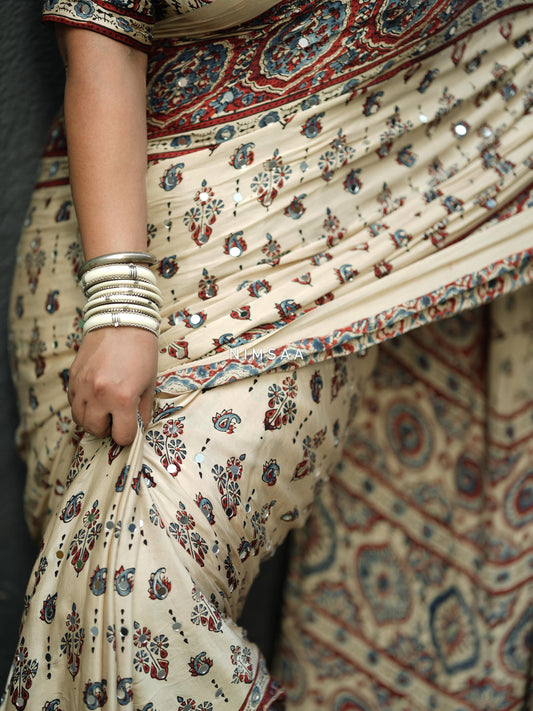 Noor White